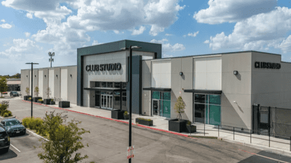 Retail Space for Sale - 7007 Arapaho Rd, Dallas, TX, 75248