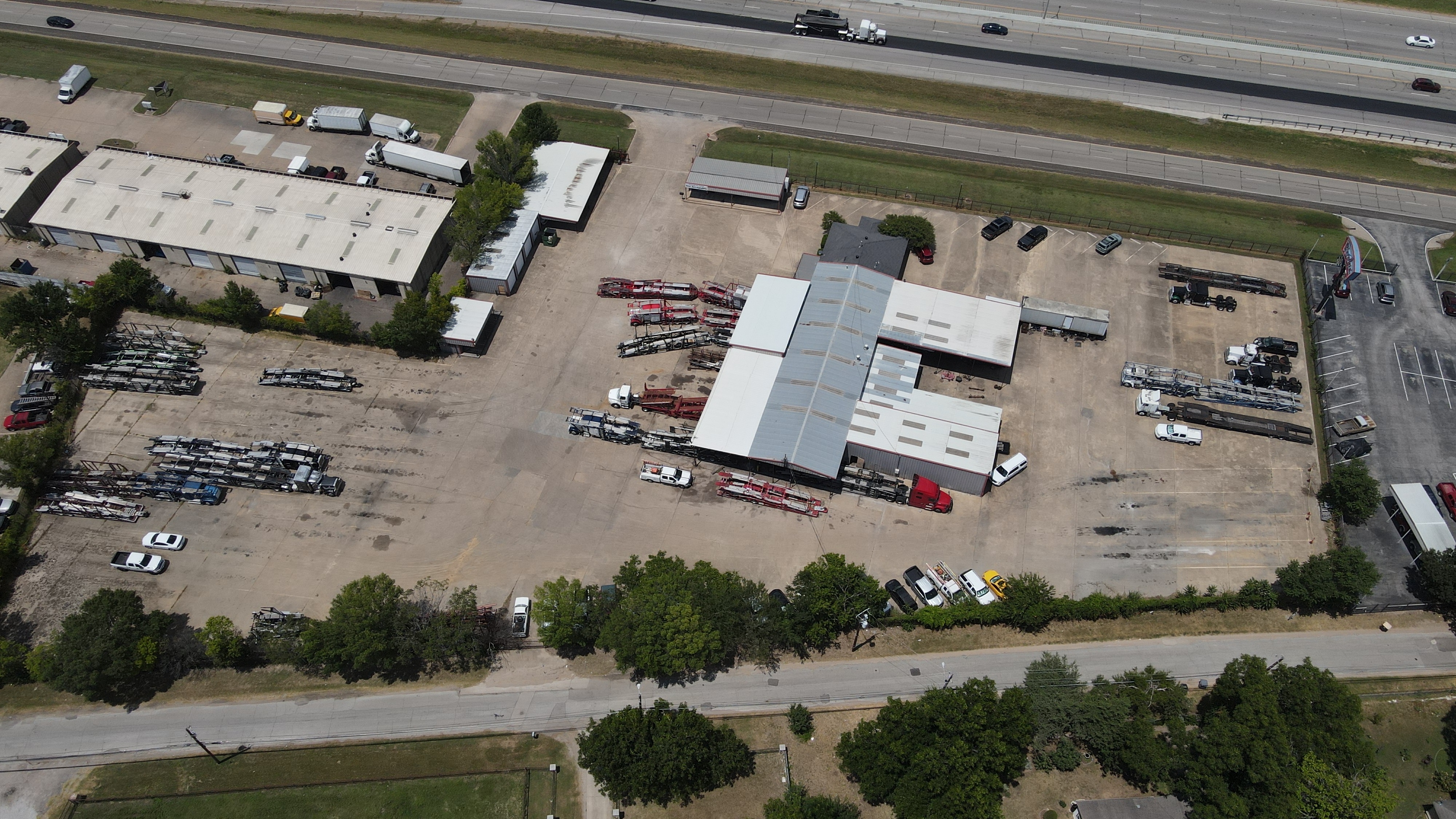 Industrial Property for Lease or Sale - 9779 C F HAWN Fwy, Dallas, Texas, 75217 (5)