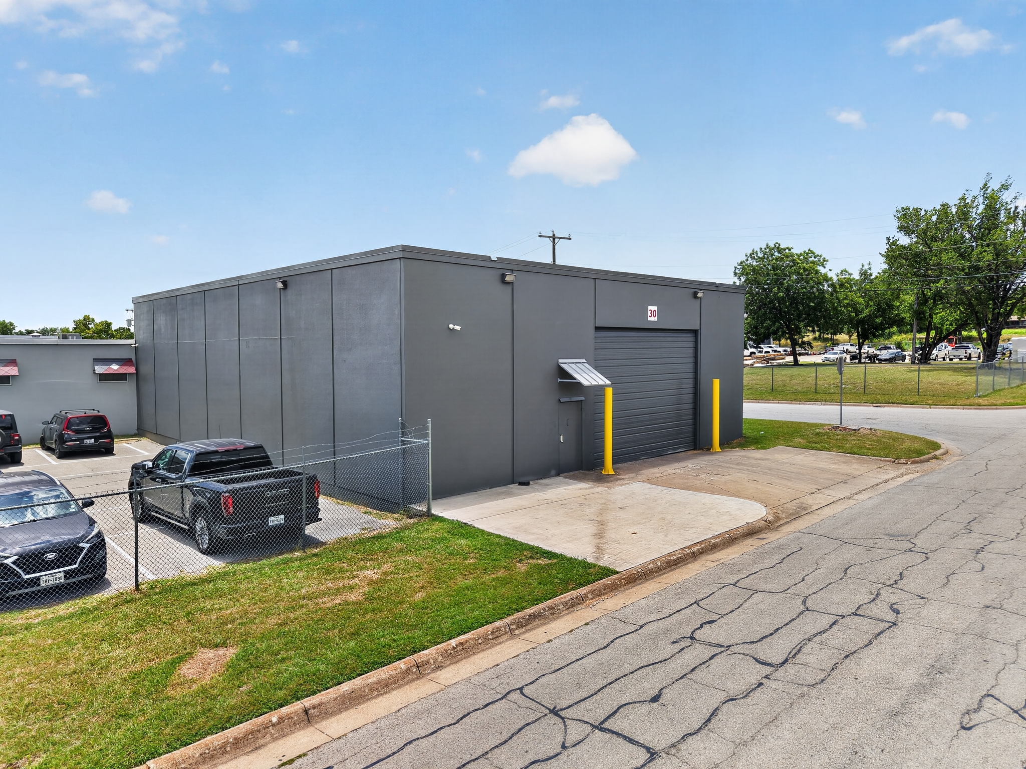 Industrial Property for Lease or Sale - 2100 E Richmond Ave, Fort Worth, Texas, 76104 (4)
