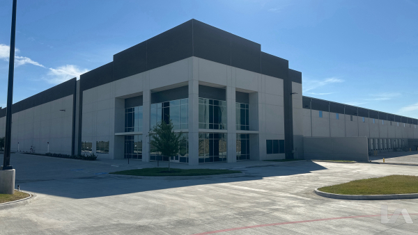 Industrial Property for Lease or Sale - 2676 Petty Pl, Fort Worth, TX, 76177