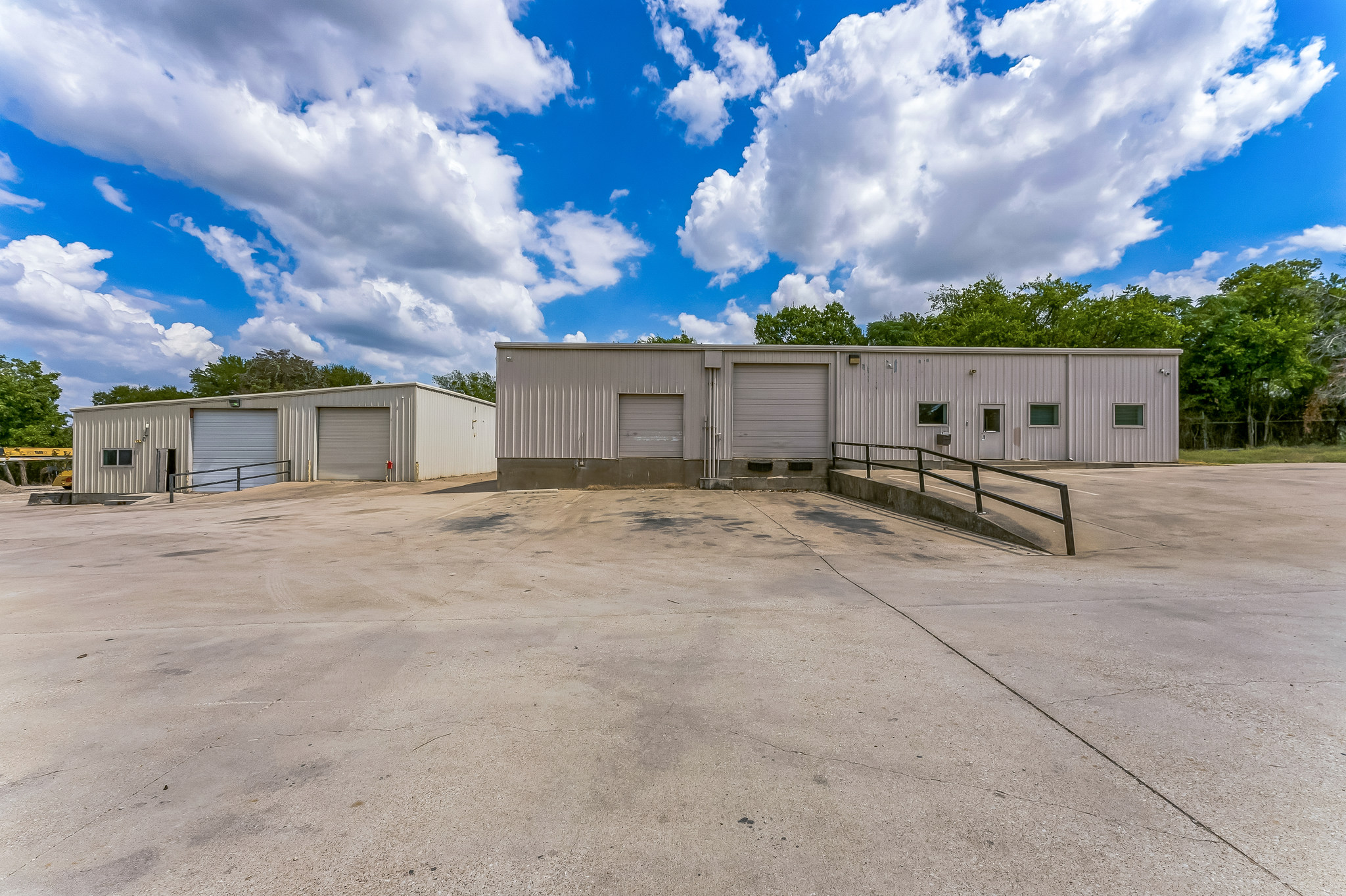 Industrial Property for Lease or Sale - 1329 E Wheatland Rd, Lancaster, Texas, 75134 (2)