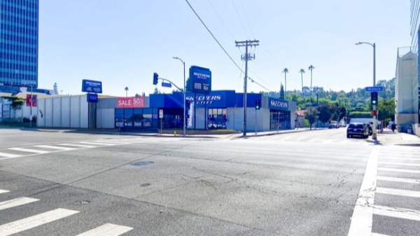 Retail Space for Lease - 15960 Ventura Blvd, Encino, CA, 91436