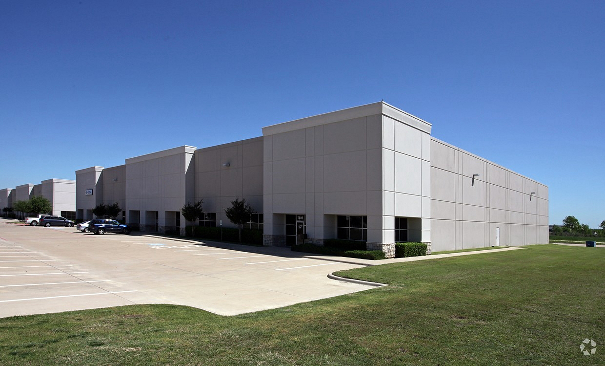 Industrial Property for Lease - 7873-7889 Will Rogers Blvd., Fort Worth, Texas, 76140 (1)
