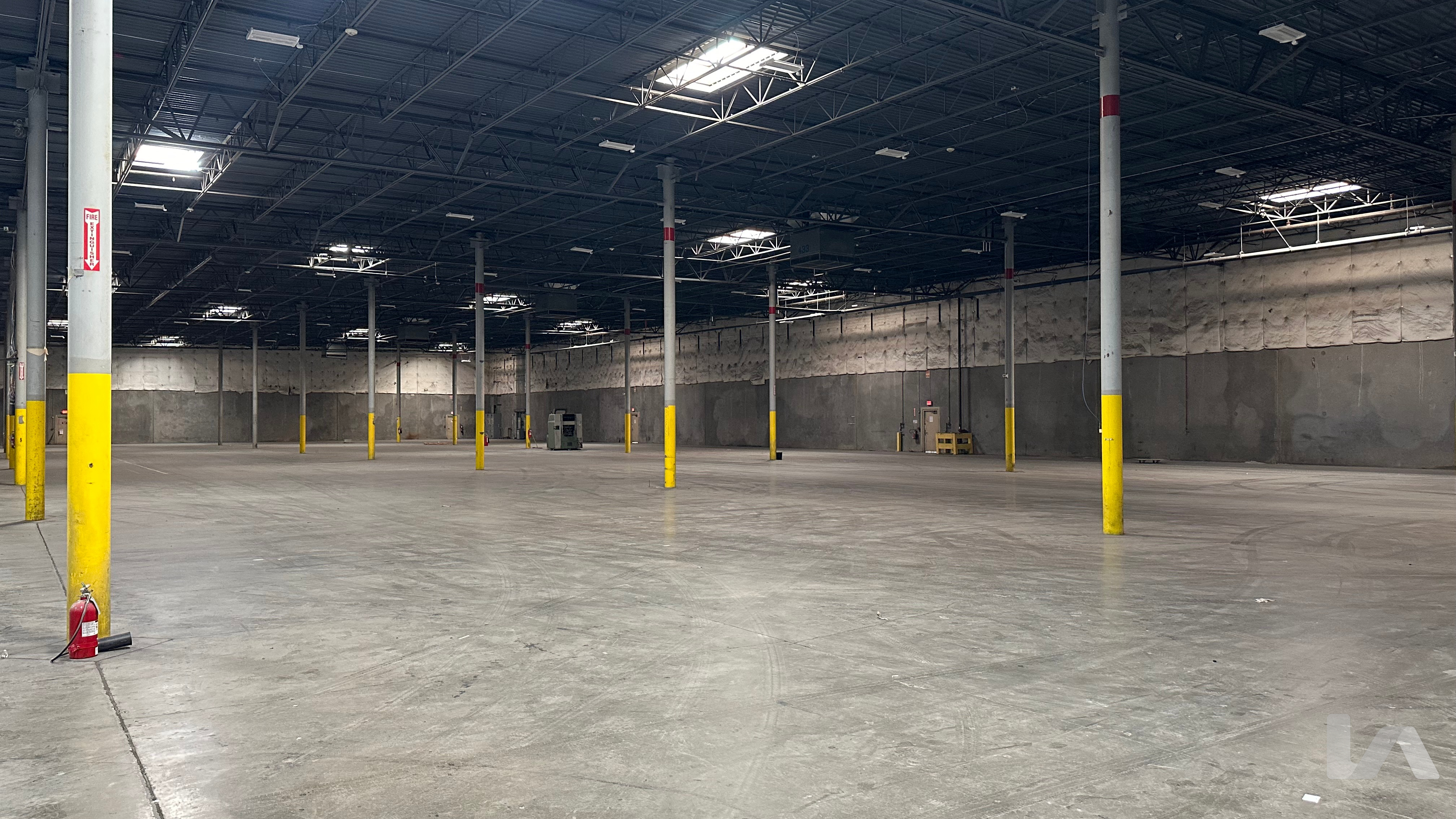 Industrial Property for Lease - 2323 McDaniel Drive, Carrollton, Texas, 75006 (13)