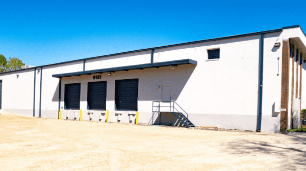 Industrial Property for Lease or Sale - 9121 King Arthur Dr, Dallas, TX, 75247