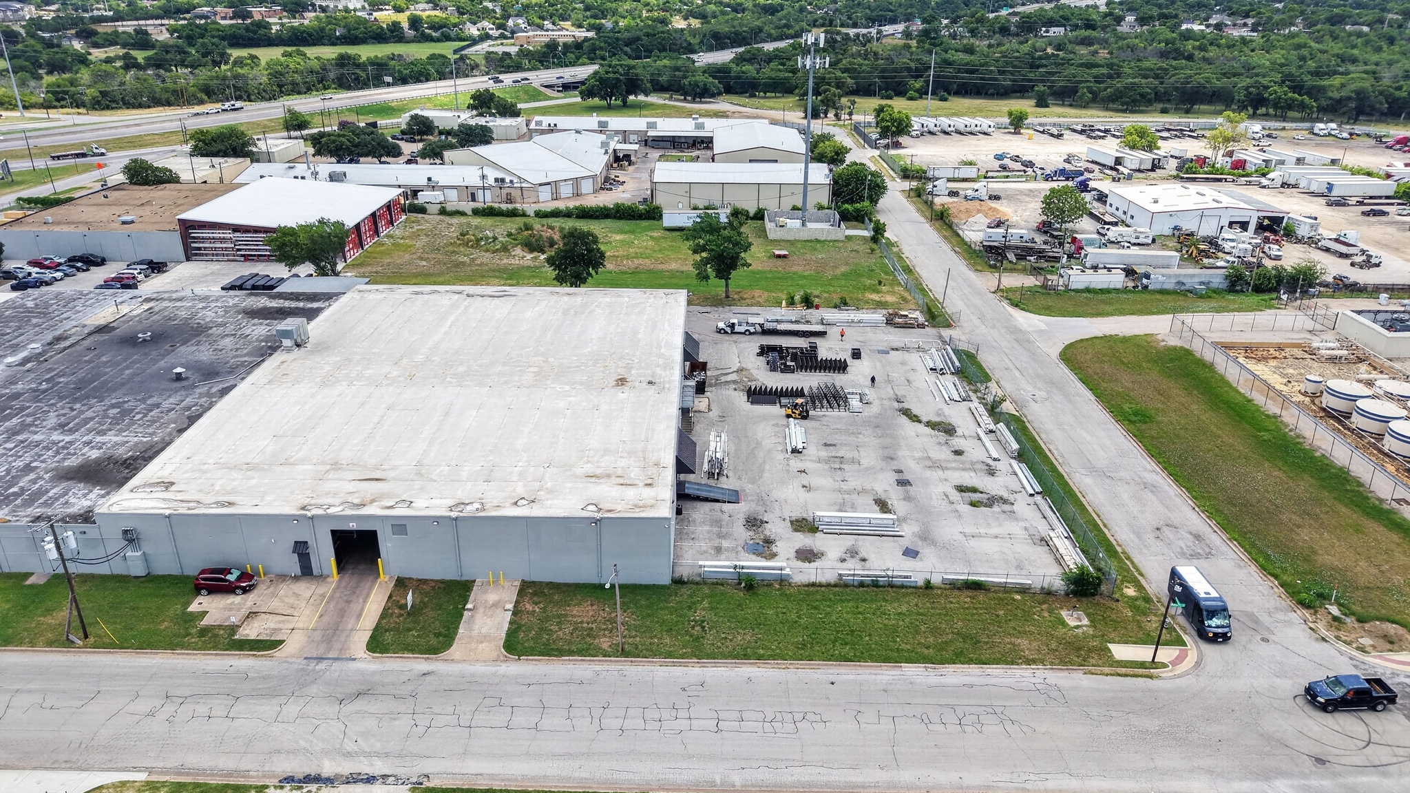 Industrial Property for Lease or Sale - 2100 E Richmond Ave, Fort Worth, Texas, 76104 (2)