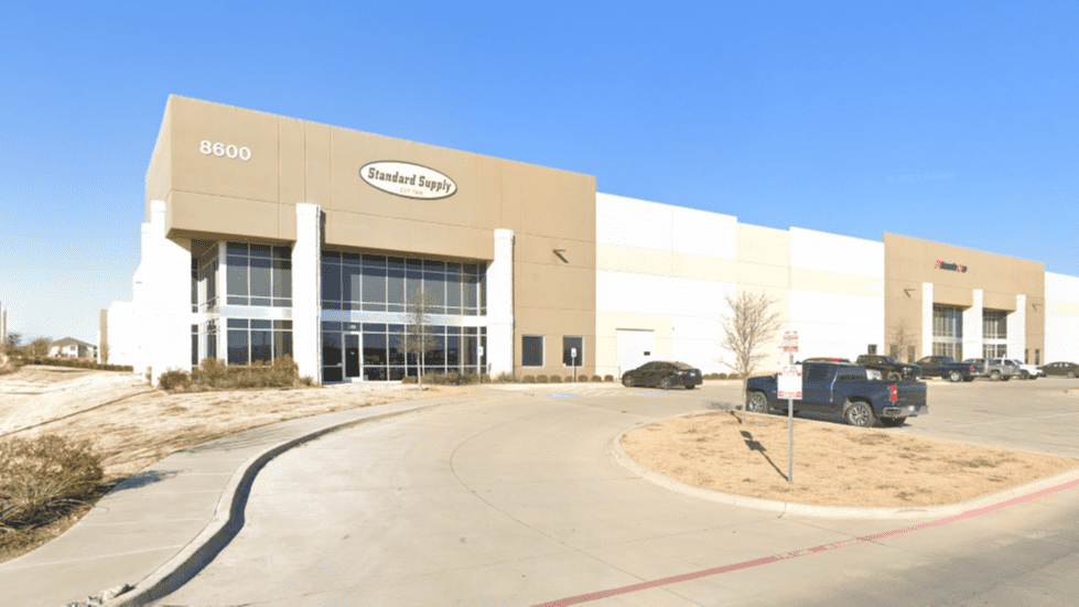 Industrial Property for Lease - 8600 South Fwy, Fort Worth, Texas, 76134 (1)