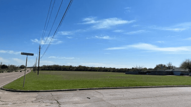 Land for Sale - 2855 N Dallas Ave, Lancaster, Texas, 75134 (1)