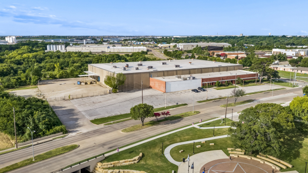 Industrial Property for Lease or Sale - 1500 East Broad Street, Mansfield, TX, 76063
