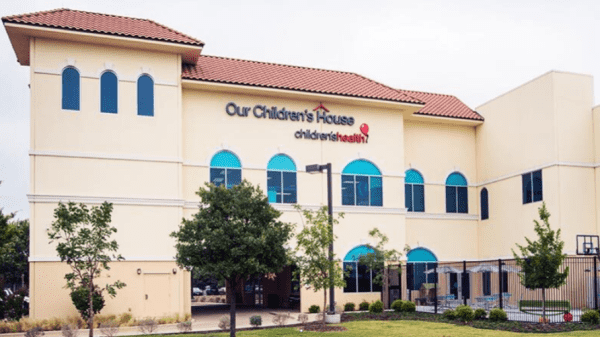 Healthcare Property for Lease - 1340 Empire Central Dr, Dallas, TX, 75247