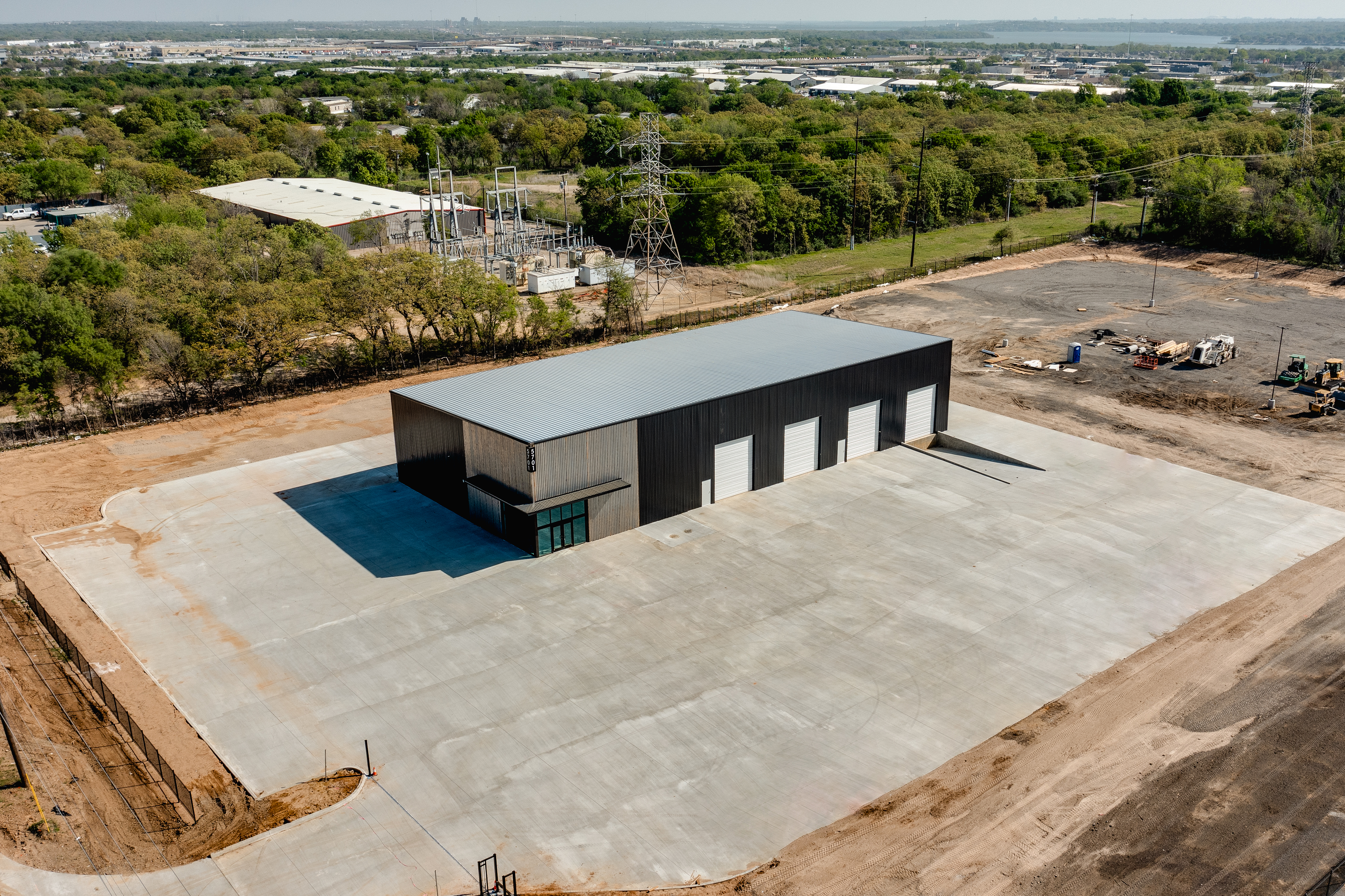 Industrial Property for Lease or Sale - 5701 Parker Henderson Rd, Fort Worth, Texas, 76119 (1)