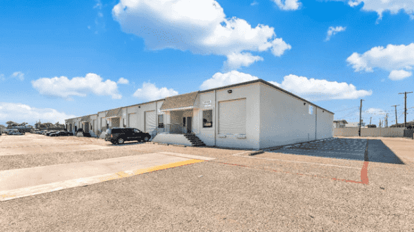 Industrial Space for Lease - 10911 Dennis Rd, Dallas, TX, 75229, Suite 505-506