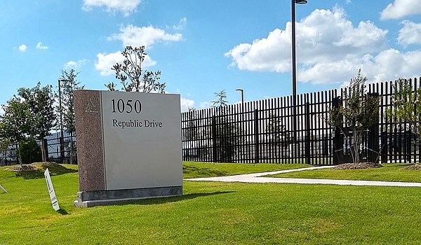 1051 Republic Dr, Monument Sign Photo - undefined Industrial Property for Lease - 1051 Republic Dr, Roanoke, Texas, 76262 (2)