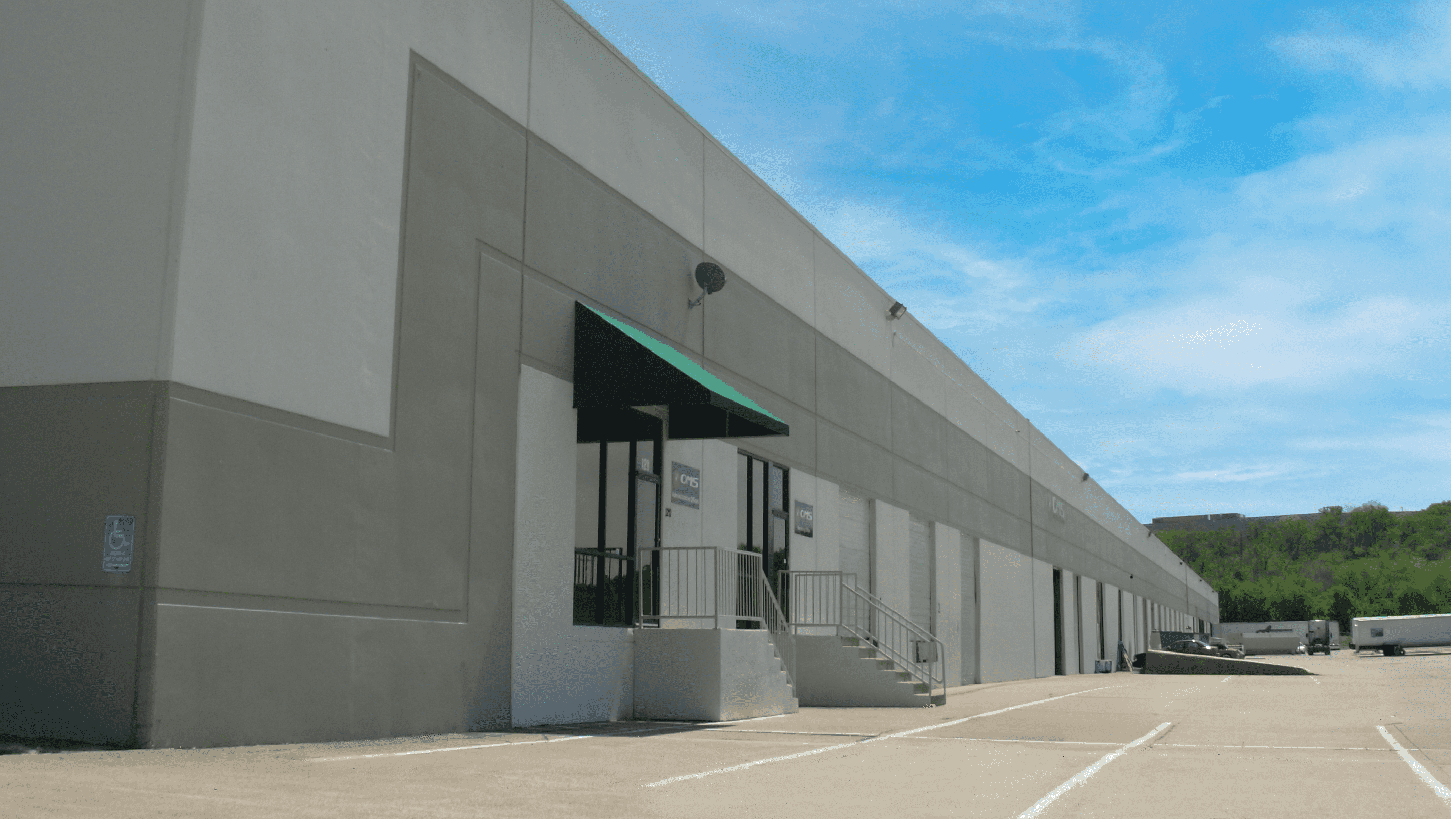 Industrial Property for Lease - 3000 W Commerce St, Dallas, Texas, 75212 (1)