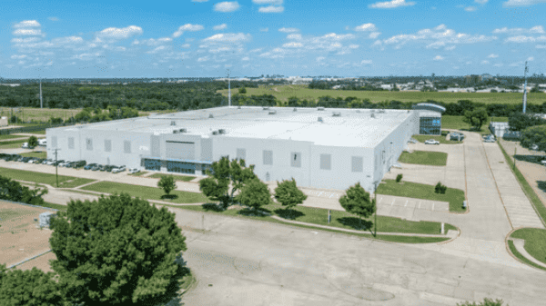 Industrial Space for Lease - 2040 Century Center Blvd, Irving, TX, 75062-4922