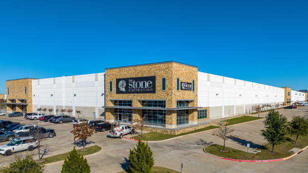 Industrial Space for Lease - 11935 N Stemmons Fwy - Bldg 2, Dallas, TX, 75234-5834