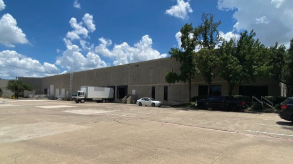 Industrial Space for Lease - 2101-2107 Hutton Dr, Carrollton, TX, 75006-6808