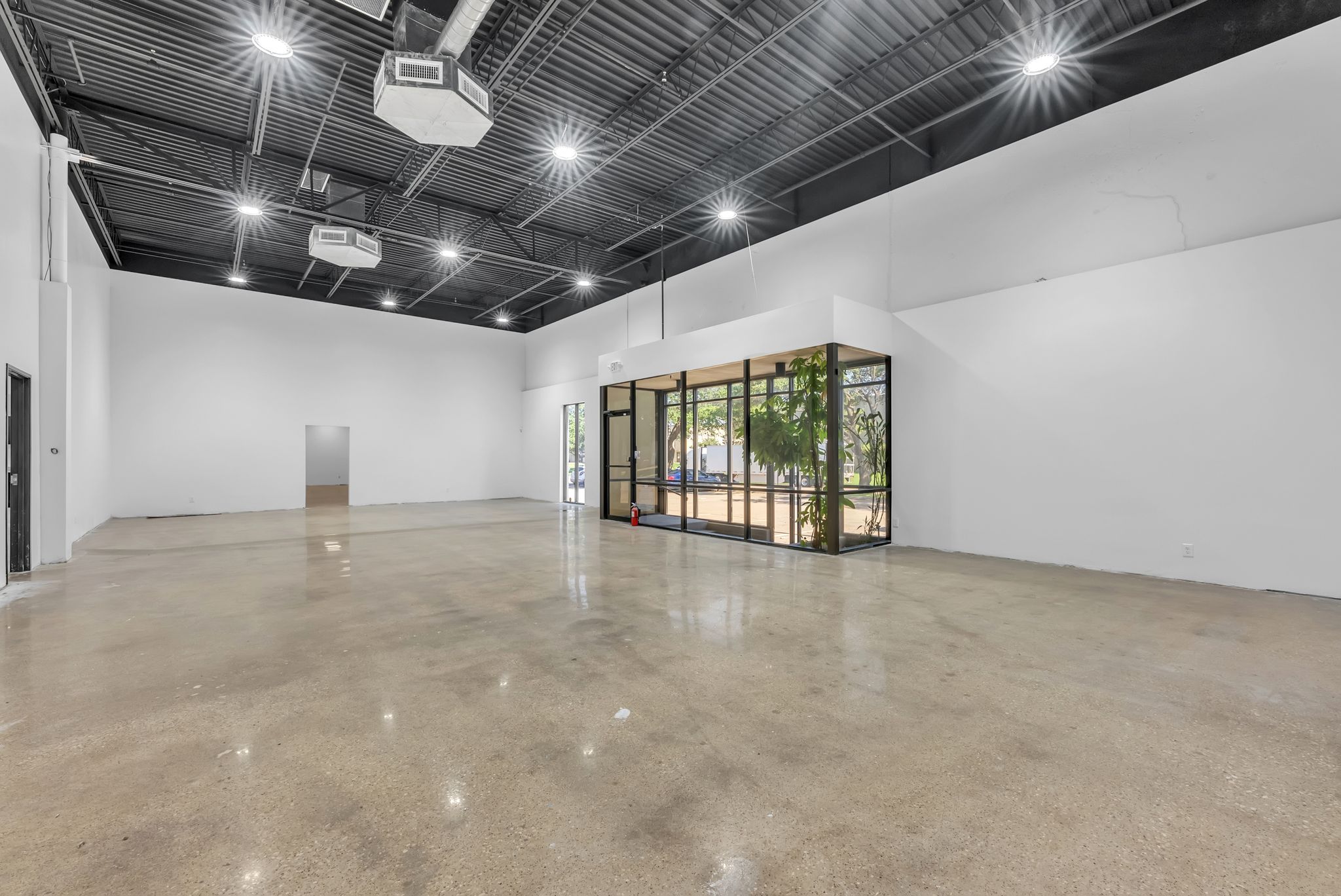 , image/jpeg - 3402_Century_Cir_Irving_TX_75062_USA-Exterior-DSC02194.jpg Industrial Property for Lease - 3402 Century Cir, Irving, Texas, 75062 (5)