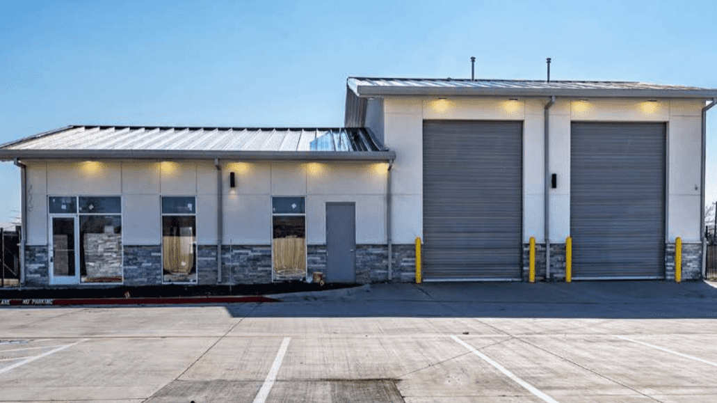 Industrial Property for Lease or Sale - 875 W Kearney St, Mesquite, Texas, 75149 (1)