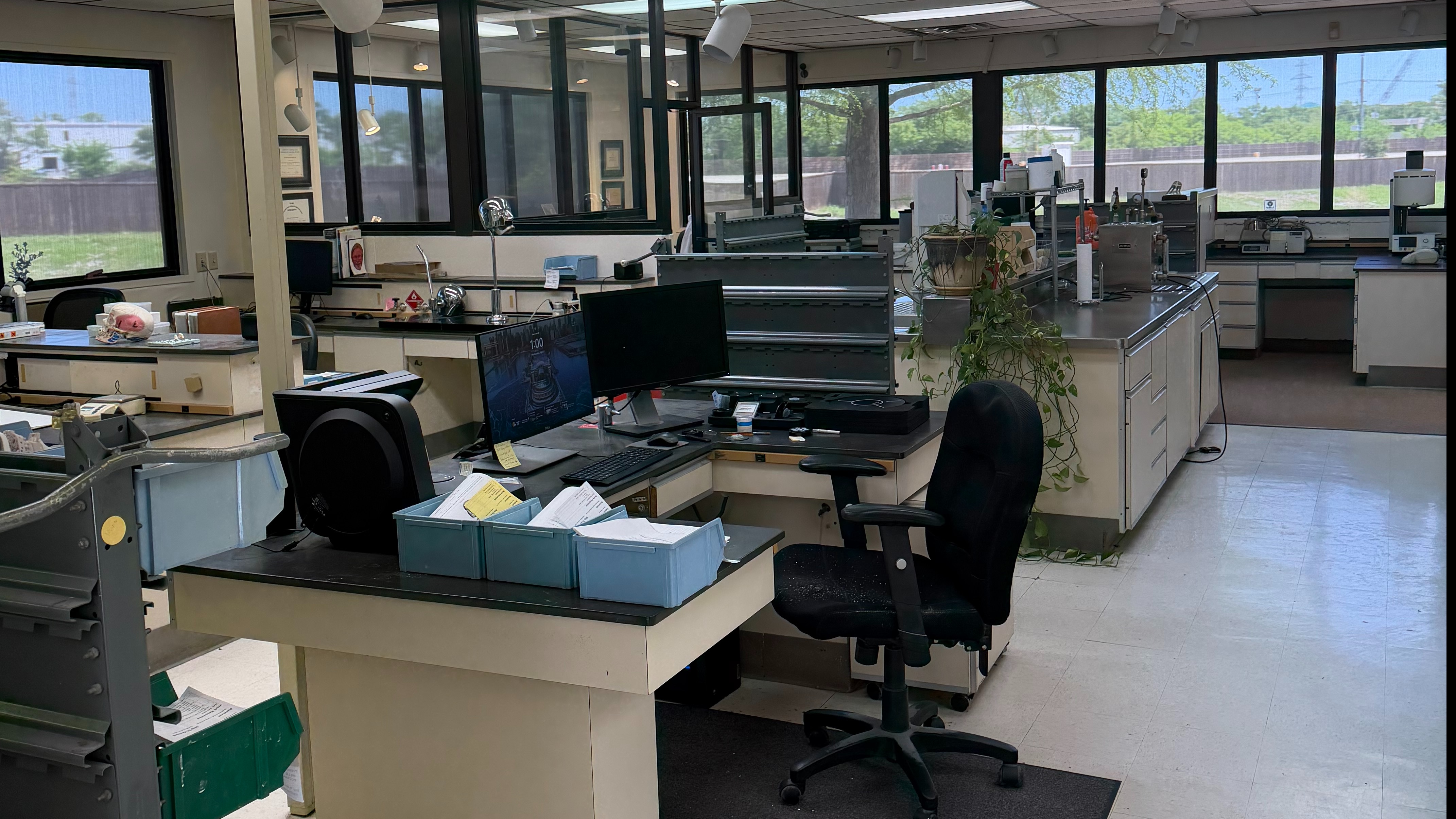 886 N Mill Street, Interior Building Photo Office - undefined Industrial Property for Sale - 886 N Mill Street, Lewisville, Texas, 75057 (6)