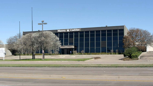 Special Purpose Property for Lease - 11501 Northwest Hwy, Dallas, TX, 75218