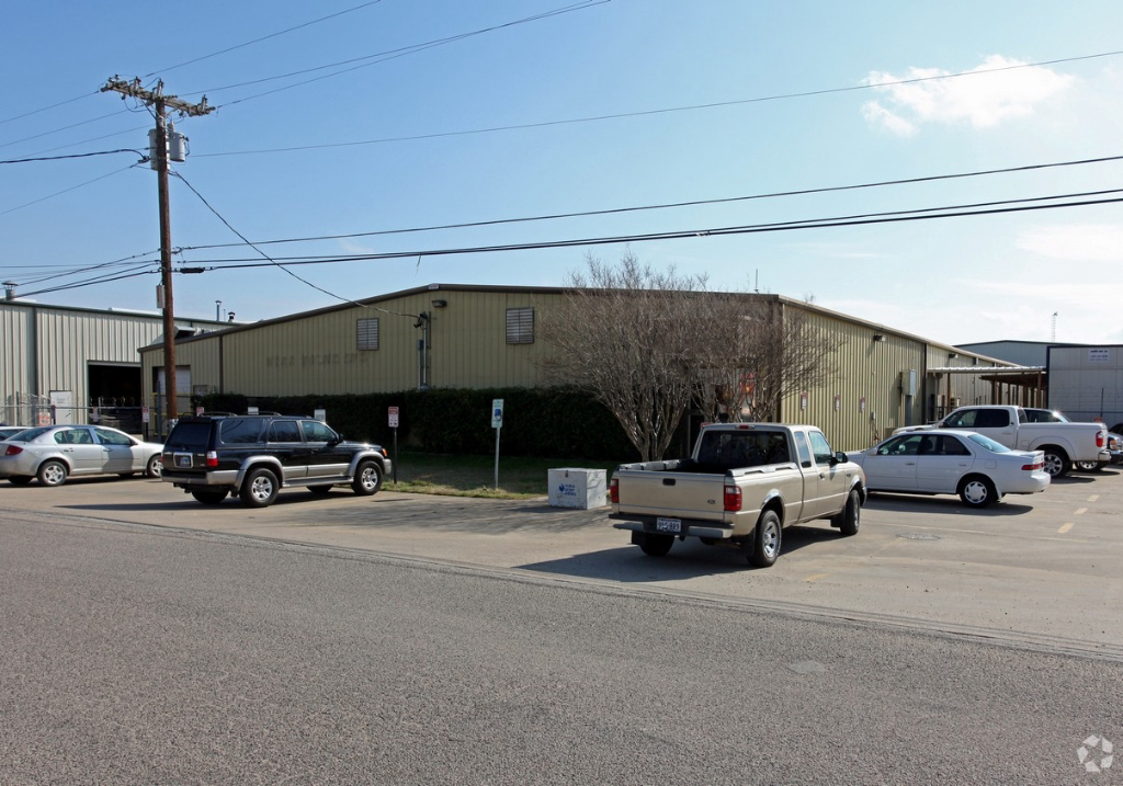 Industrial Property for Lease or Sale - 11218 Limestone Dr, Balch Springs, Texas, 75180 (1)