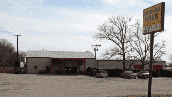 Industrial Property for Lease or Sale - 305 W Simonds Rd, Seagoville, TX, 75159