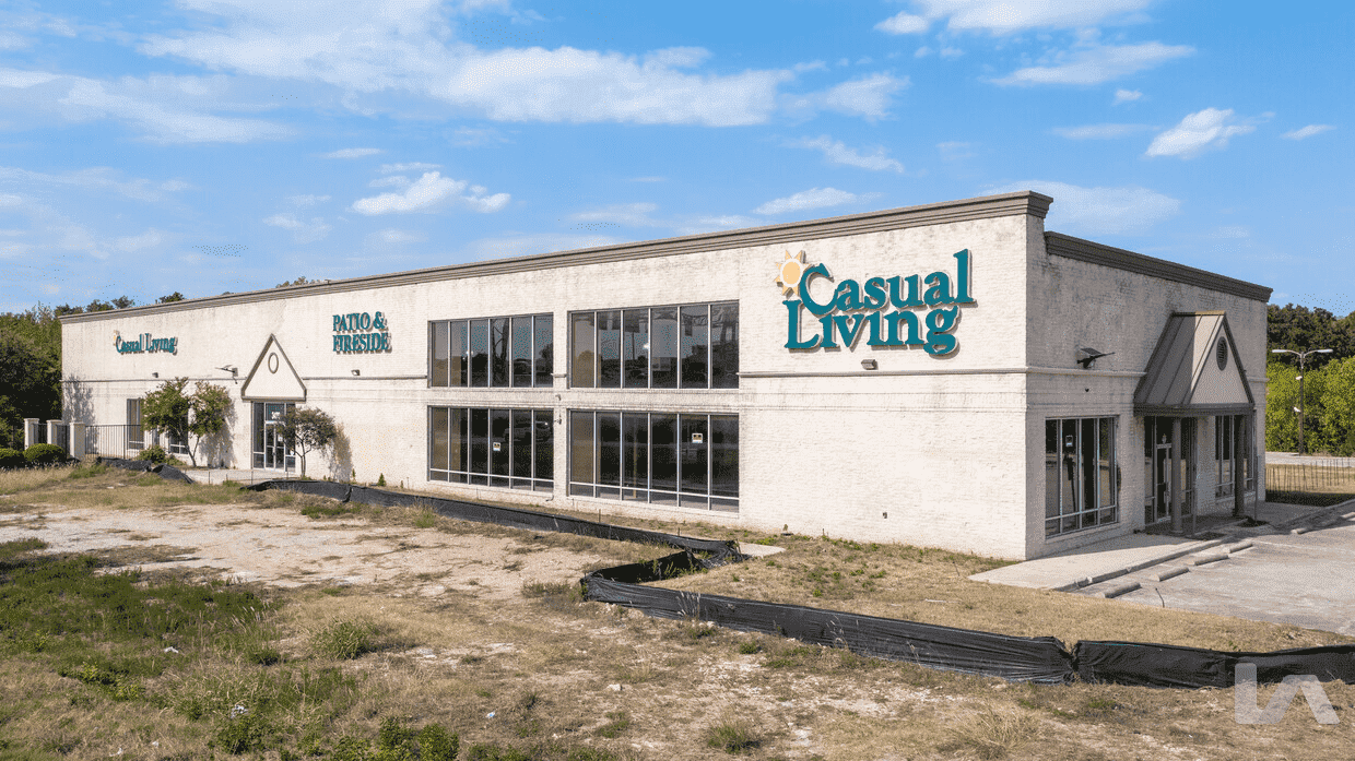 Retail Property for Lease - 3400 N Stemmons Fwy E, Carrollton, Texas, 75007 (1)
