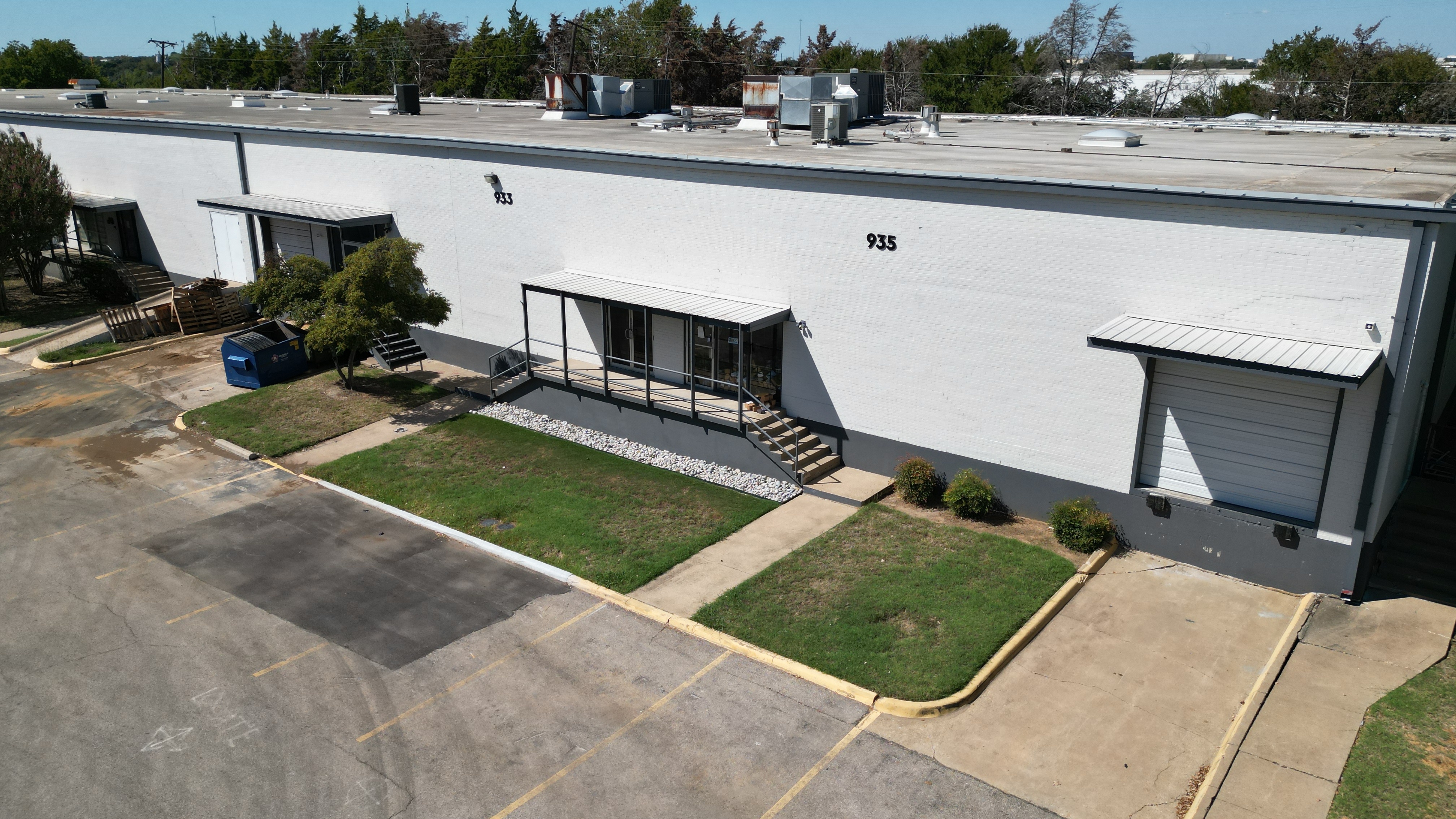 Industrial Property for Lease - 935 East Avenue J, Grand Prairie, Texas, 75050 (4)