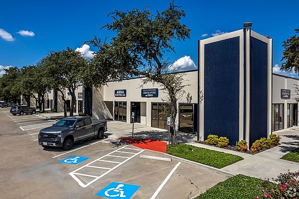 Industrial Space for Lease - 2225 E Belt Line Rd, Carrollton, TX, 75006-5606, Suite 211