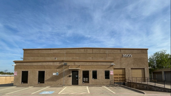Industrial Property for Lease or Sale - 3605 Kim Dr, Irving, TX, 75061