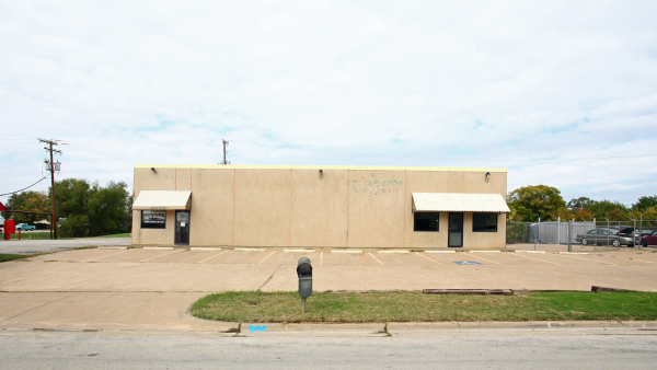 Industrial Property for Lease or Sale - 5515 Bonner Dr, Fort Worth, TX, 76148