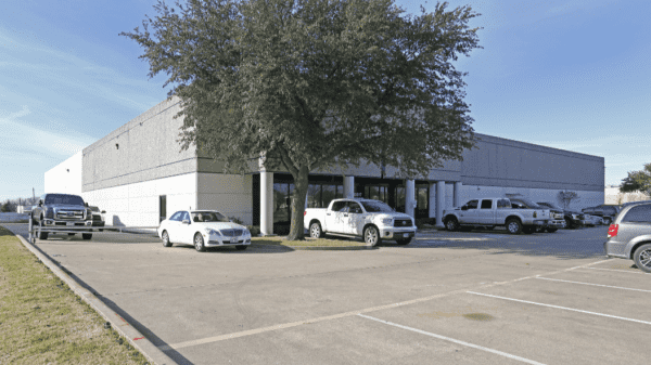 Industrial Property for Lease or Sale - 10817 Sanden Dr, Dallas, TX, 75238-1338