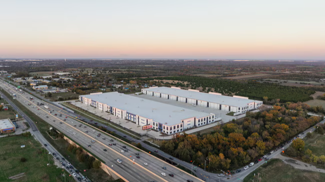 Industrial Property for Lease or Sale - 1800 S I-35e, Southwest Dallas, Texas, 75146 (1)