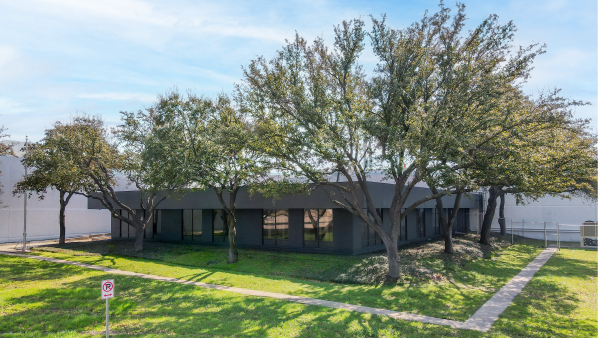 Industrial Property for Lease or Sale - 4404 S Beltwood Pkwy, Farmers Branch, TX, 75244, Suite Bldg 1