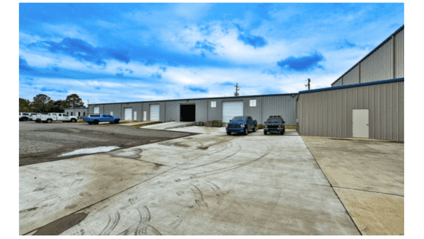 Industrial Building for Sale - 10711 Otter E Blvd, Big Rock, AR, 72103
