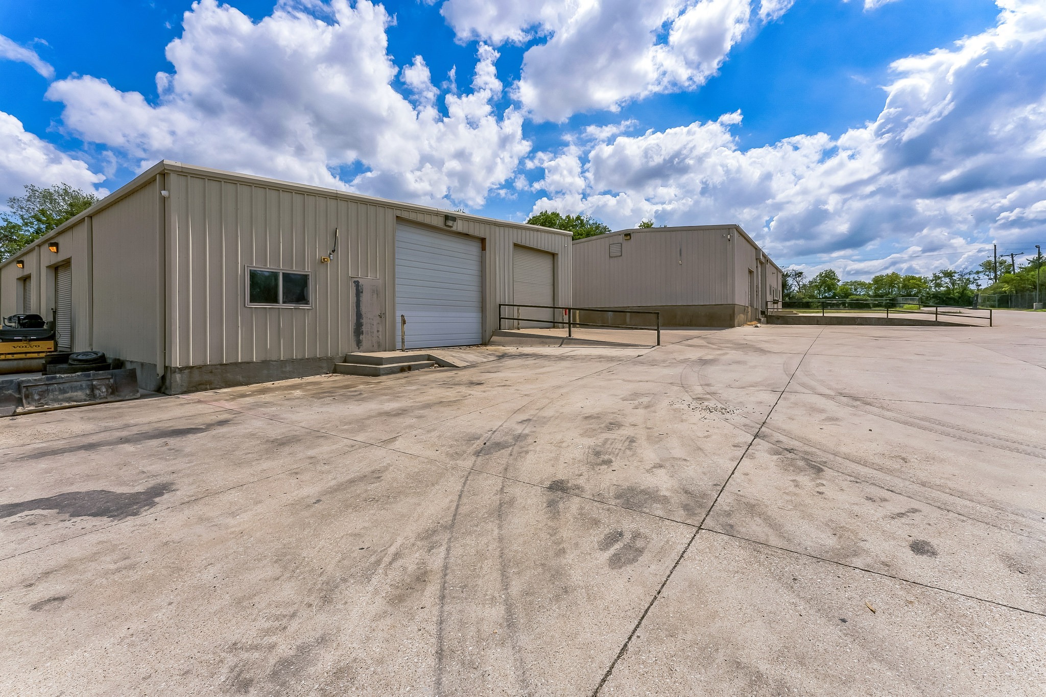 Industrial Property for Lease or Sale - 1329 E Wheatland Rd, Lancaster, Texas, 75134 (3)