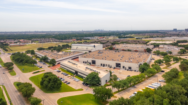 Industrial Space for Lease - 400 E Royal Ln - Bldg 3, Irving, TX, 75039