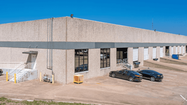 Industrial Space for Lease - 10605 Boomer Cir, Dallas, TX, 75238-5300, Suite 108