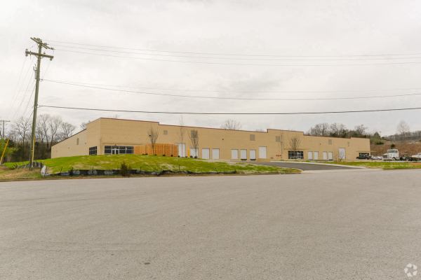 Industrial Space for Lease - 400 Oak Bluff Ln, Goodlettsville, TN, 37072
