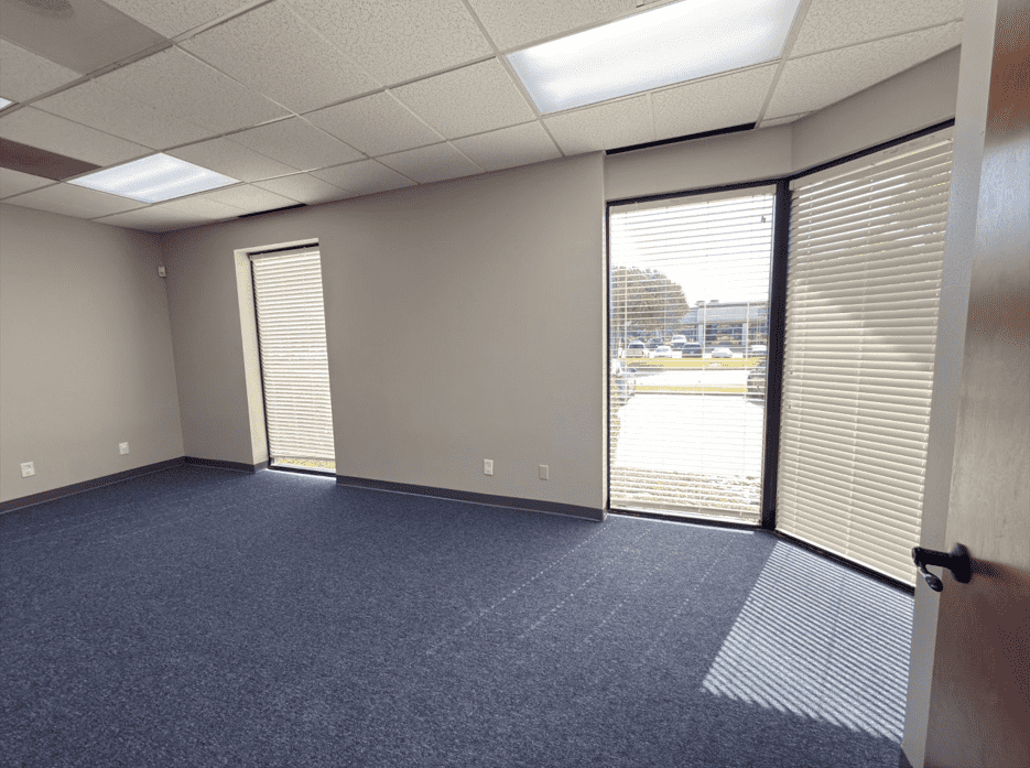Industrial Property for Lease - 2433 Lacy Lane, Carrollton, Texas, 75006 (2)