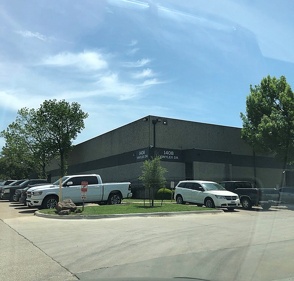 Industrial Property for Lease or Sale - 1408 Vinylex Dr, Carrollton, TX, 75006