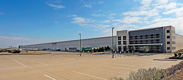 Industrial Space for Lease - 39324 I-20, Dallas, TX, 75232-6200