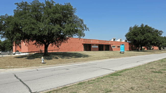Industrial Property for Lease - 8107 Chancellor Row, Dallas, Texas, 75247 (1)