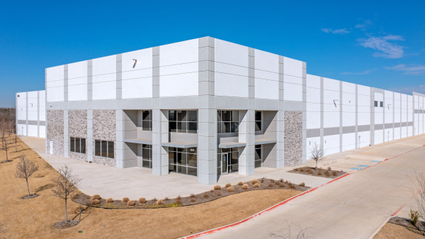 Industrial Space for Lease - 3955 IH 30, Grand Prairie, TX, 75050