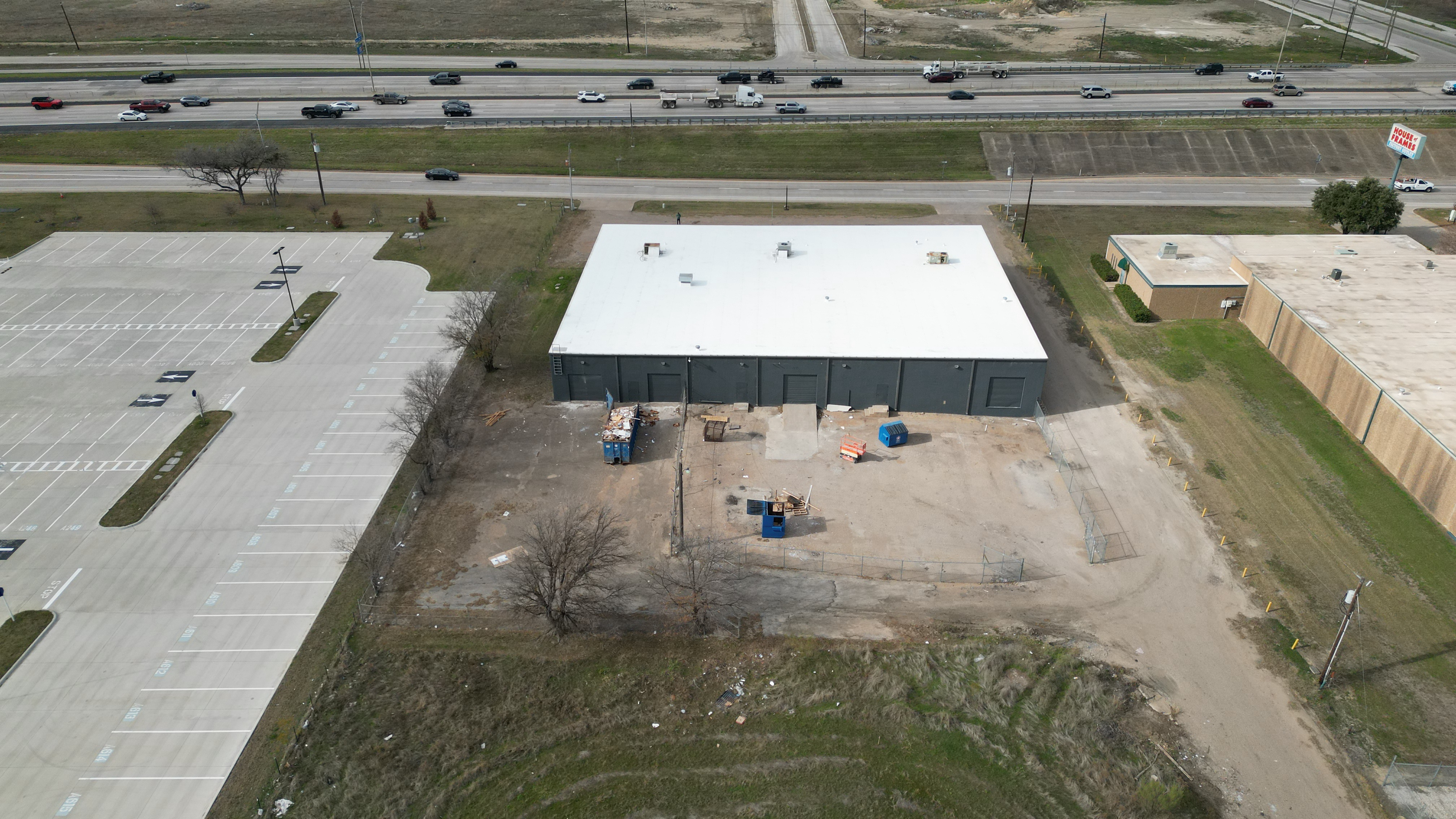 Industrial Property for Lease - 9727-9733 South Fwy, Fort Worth, Texas, 76140 (3)