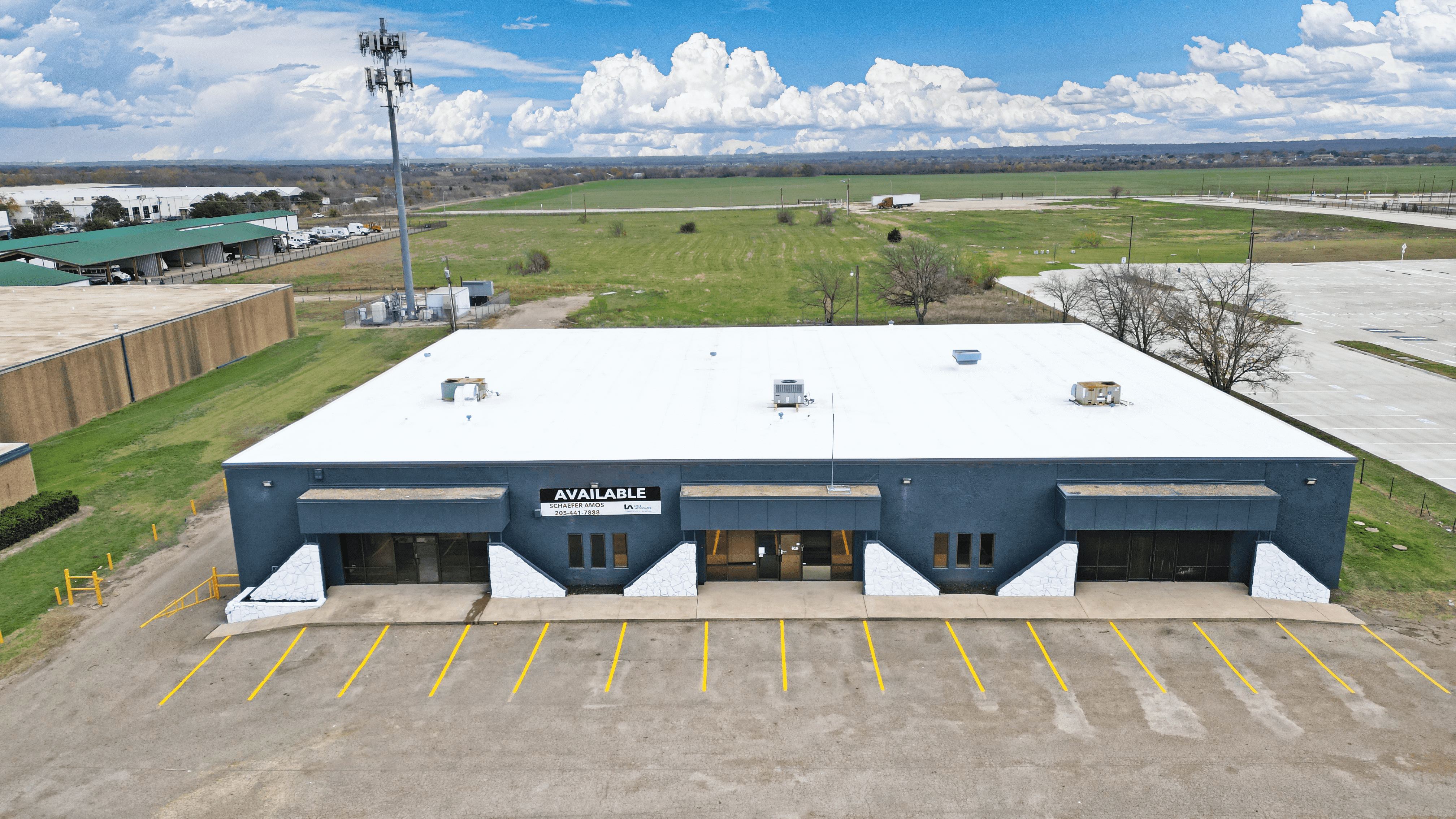 Industrial Property for Lease - 9727-9733 South Fwy, Fort Worth, Texas, 76140 (1)