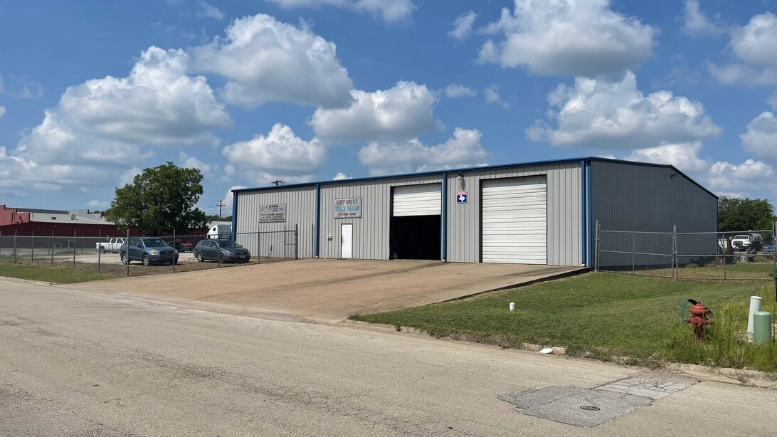 Industrial Property for Lease - 344 Thomas Pl, Everman, Texas, 76140 (1)