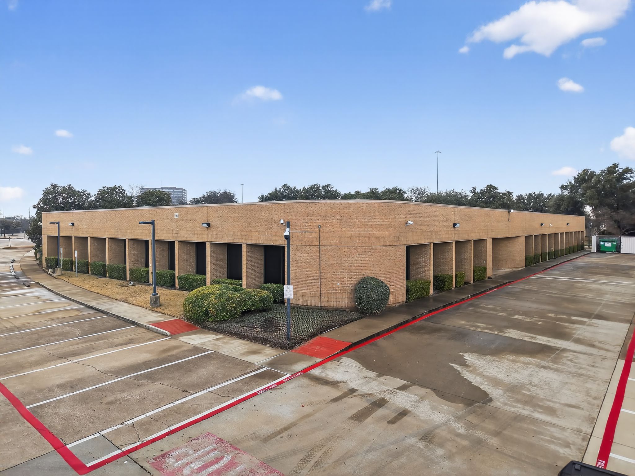 Flex Property for Lease or Sale - 9250 Amberton Pkwy, Dallas, Texas, 75243 (8)