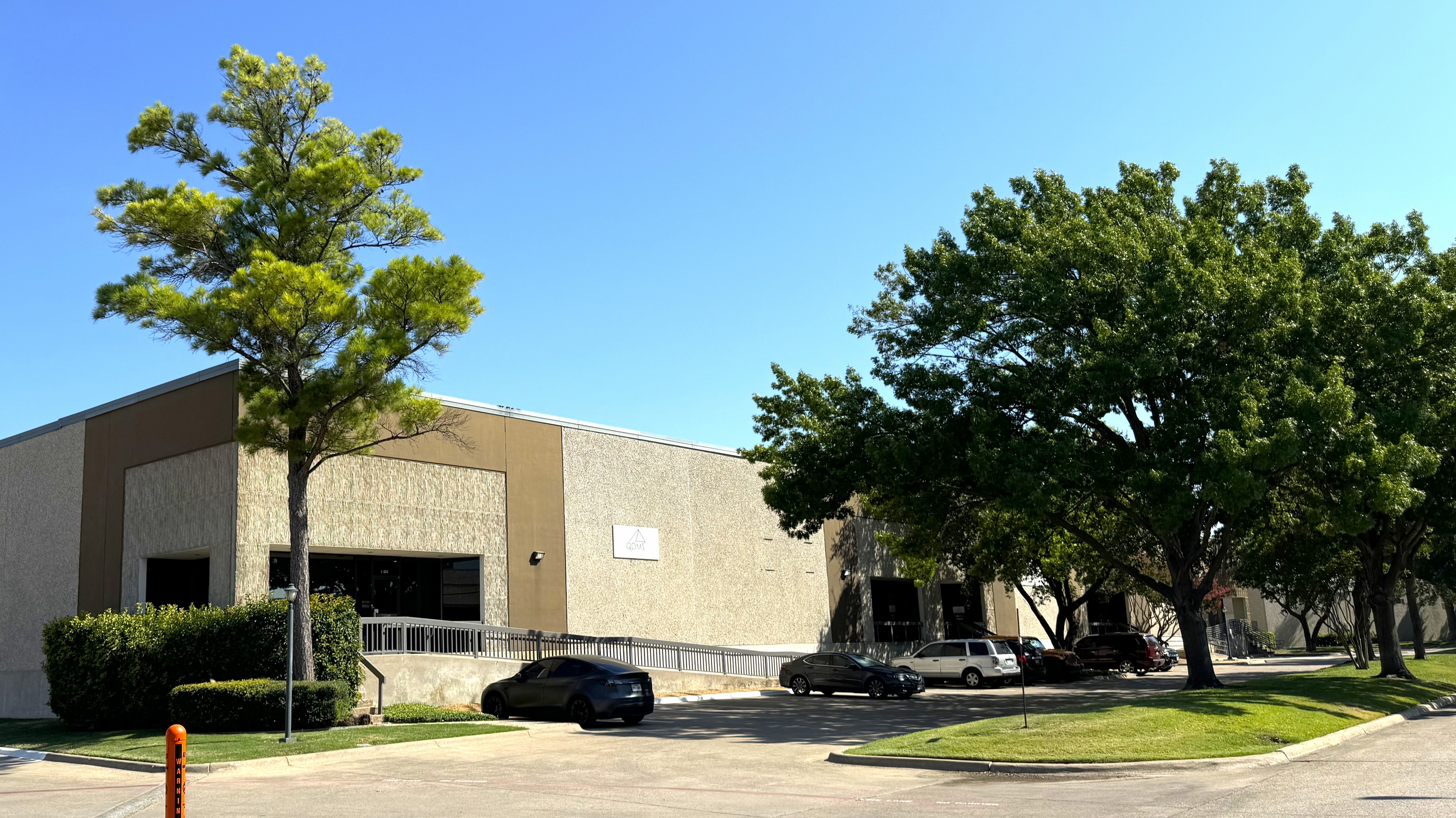 Industrial Property for Lease - 10314 Brockwood Rd, Dallas, Texas, 75238 (1)